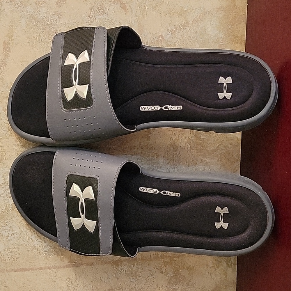 Under Armour Men's Slides Size 9